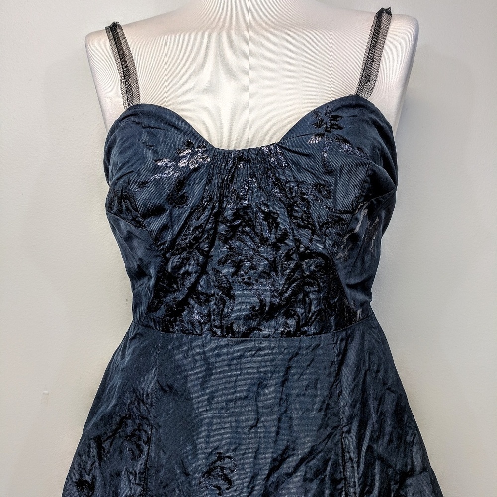 $695 Nicole Miller Collection Cocktail Dress - Picture 3 of 8